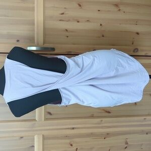 The Group Babaton Large Twist Back T-shirt  Size L